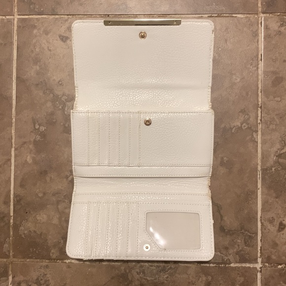 Call it Spring Wallet FINAL PRICE REDUCTION - Picture 3 of 3